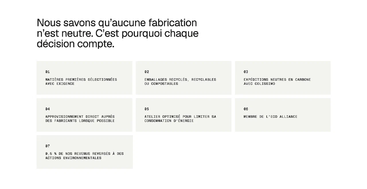 Section French Light Outdoor montrant une photographie atelier et un texte de savoir-faire